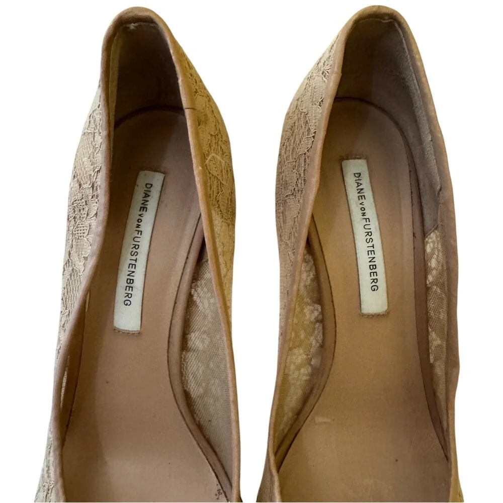 Diane Von Furstenberg Size 8.5M Madrid Sheer Lace Pointed Toe Platform Pump Heel